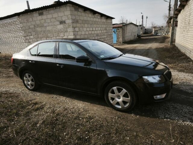 Черный Шкода Октавия, объемом двигателя 1.2 л и пробегом 252 тыс. км за 11000 $, фото 1 на Automoto.ua