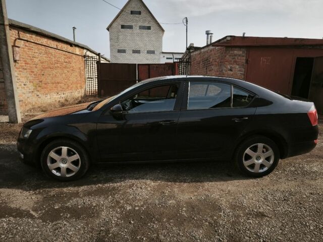 Черный Шкода Октавия, объемом двигателя 1.2 л и пробегом 252 тыс. км за 11000 $, фото 4 на Automoto.ua