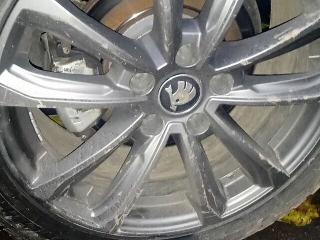 Черный Шкода Октавия, объемом двигателя 1.9 л и пробегом 100 тыс. км за 2500 $, фото 5 на Automoto.ua