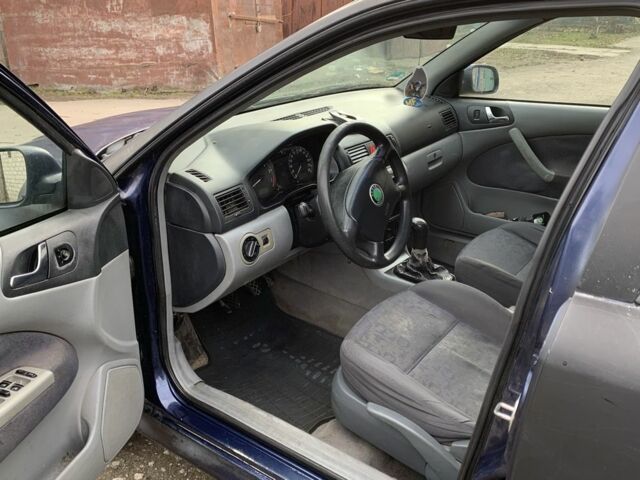 Черный Шкода Октавия, объемом двигателя 1.8 л и пробегом 300 тыс. км за 1250 $, фото 4 на Automoto.ua