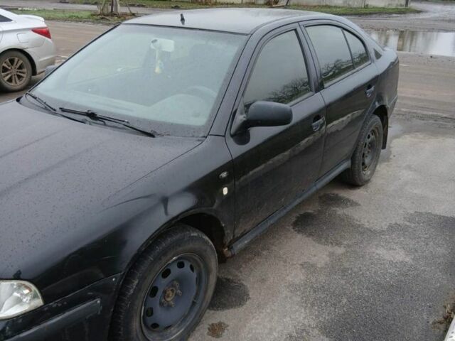 Черный Шкода Октавия, объемом двигателя 1.9 л и пробегом 200 тыс. км за 1000 $, фото 2 на Automoto.ua