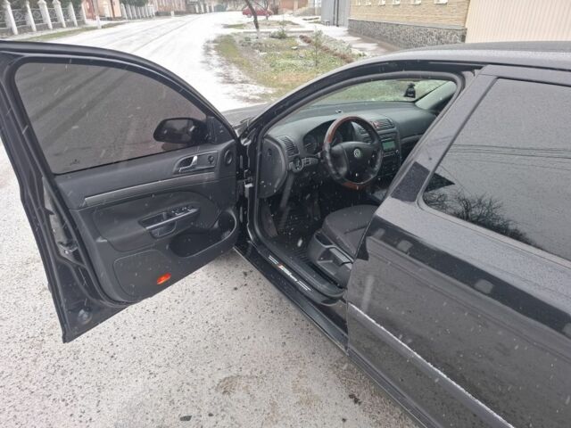 Черный Шкода Октавия, объемом двигателя 1.6 л и пробегом 279 тыс. км за 5700 $, фото 6 на Automoto.ua