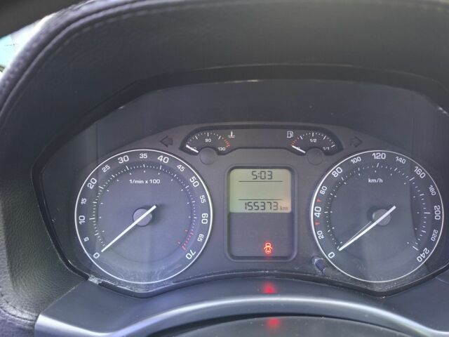 Черный Шкода Октавия, объемом двигателя 1.6 л и пробегом 155 тыс. км за 5300 $, фото 6 на Automoto.ua