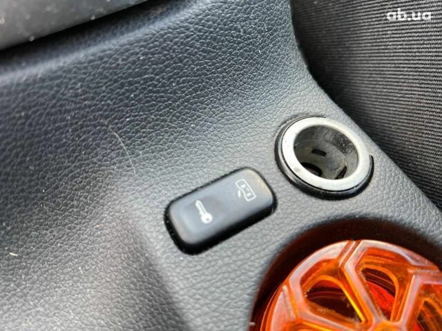 Черный Шкода Октавия, объемом двигателя 1.6 л и пробегом 132 тыс. км за 7380 $, фото 28 на Automoto.ua