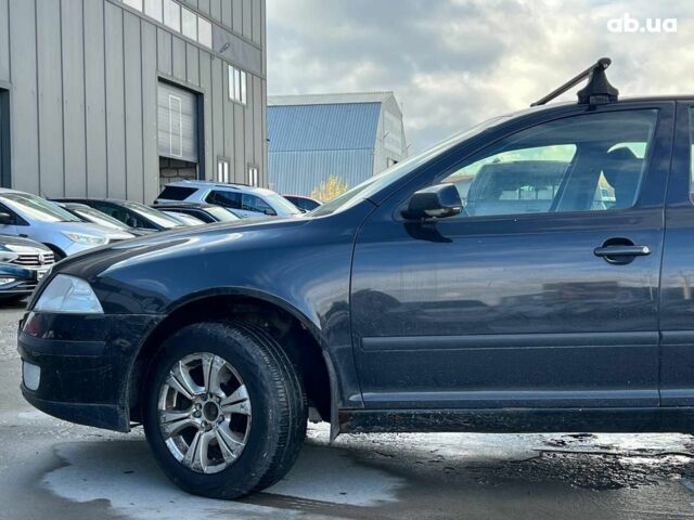 Черный Шкода Октавия, объемом двигателя 1.6 л и пробегом 132 тыс. км за 7380 $, фото 1 на Automoto.ua