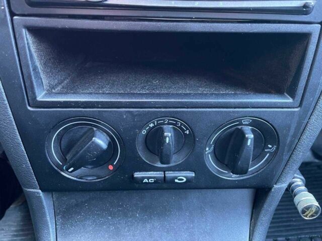 Черный Шкода Октавия, объемом двигателя 1.6 л и пробегом 250 тыс. км за 5990 $, фото 23 на Automoto.ua