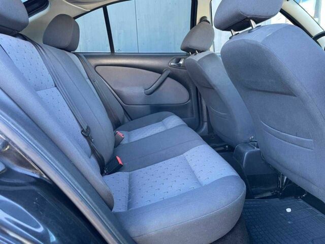 Черный Шкода Октавия, объемом двигателя 1.6 л и пробегом 250 тыс. км за 5990 $, фото 10 на Automoto.ua