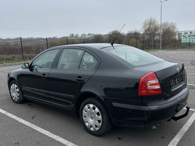 Чорний Шкода Октавія, об'ємом двигуна 2 л та пробігом 314 тис. км за 3423 $, фото 3 на Automoto.ua