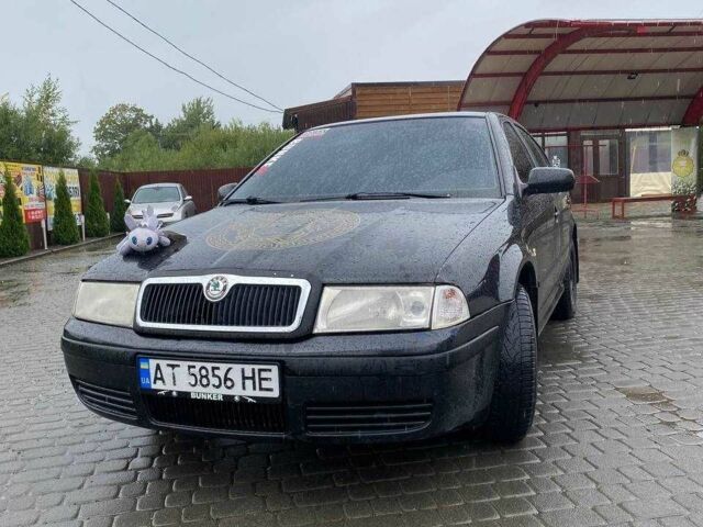 Черный Шкода Октавия, объемом двигателя 1.6 л и пробегом 200 тыс. км за 3800 $, фото 2 на Automoto.ua