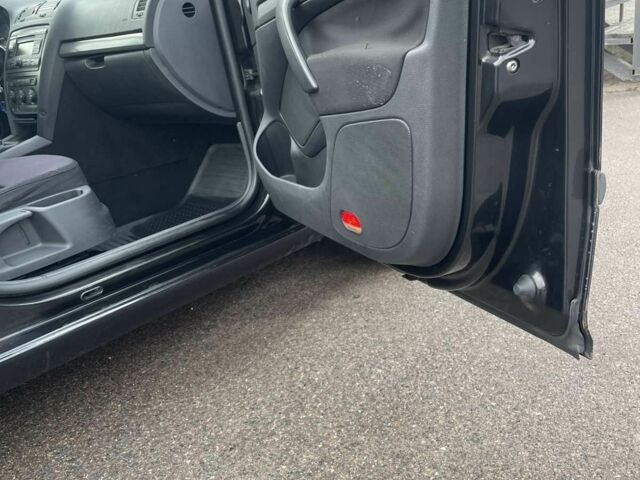 Черный Шкода Октавия, объемом двигателя 1.9 л и пробегом 300 тыс. км за 2650 $, фото 12 на Automoto.ua