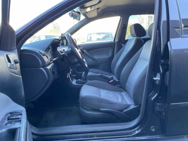 Черный Шкода Октавия, объемом двигателя 1.6 л и пробегом 250 тыс. км за 5990 $, фото 8 на Automoto.ua