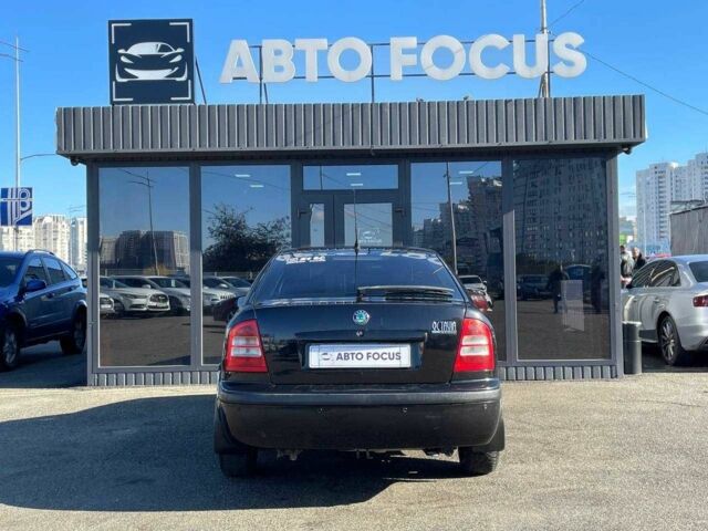 Черный Шкода Октавия, объемом двигателя 1.6 л и пробегом 250 тыс. км за 5990 $, фото 6 на Automoto.ua