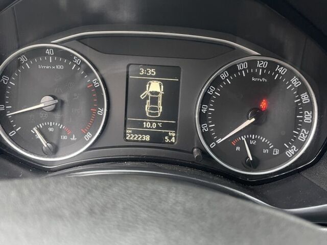 Черный Шкода Октавия, объемом двигателя 1.4 л и пробегом 100 тыс. км за 8200 $, фото 10 на Automoto.ua