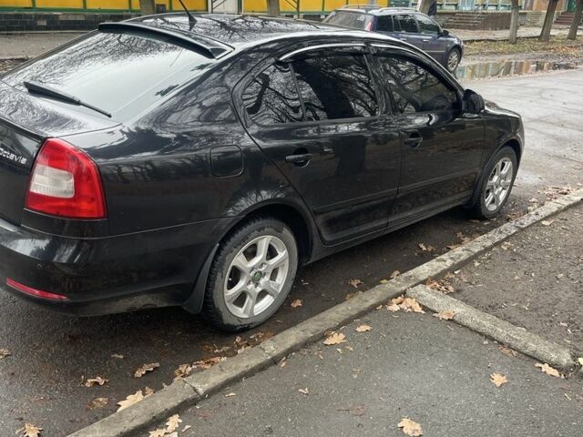 Черный Шкода Октавия, объемом двигателя 1.4 л и пробегом 100 тыс. км за 8200 $, фото 3 на Automoto.ua