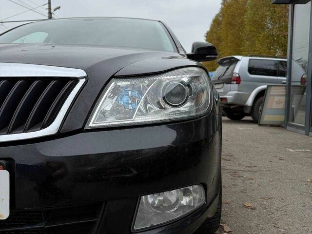 Черный Шкода Октавия, объемом двигателя 1.8 л и пробегом 165 тыс. км за 8000 $, фото 8 на Automoto.ua