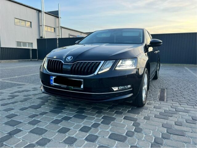 Чорний Шкода Октавія, об'ємом двигуна 1.4 л та пробігом 33 тис. км за 21000 $, фото 4 на Automoto.ua