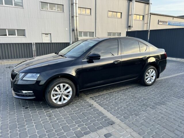 Чорний Шкода Октавія, об'ємом двигуна 1.4 л та пробігом 33 тис. км за 21000 $, фото 1 на Automoto.ua