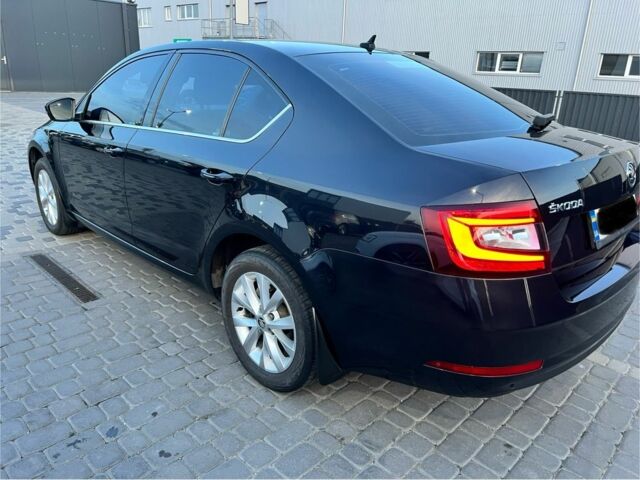 Чорний Шкода Октавія, об'ємом двигуна 1.4 л та пробігом 33 тис. км за 21000 $, фото 6 на Automoto.ua