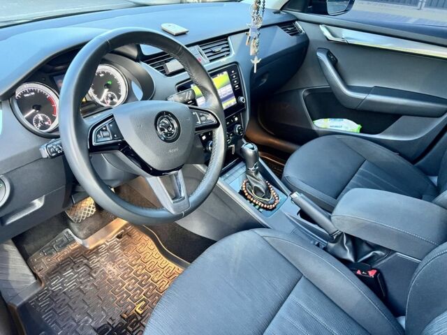 Чорний Шкода Октавія, об'ємом двигуна 1.4 л та пробігом 33 тис. км за 21000 $, фото 7 на Automoto.ua