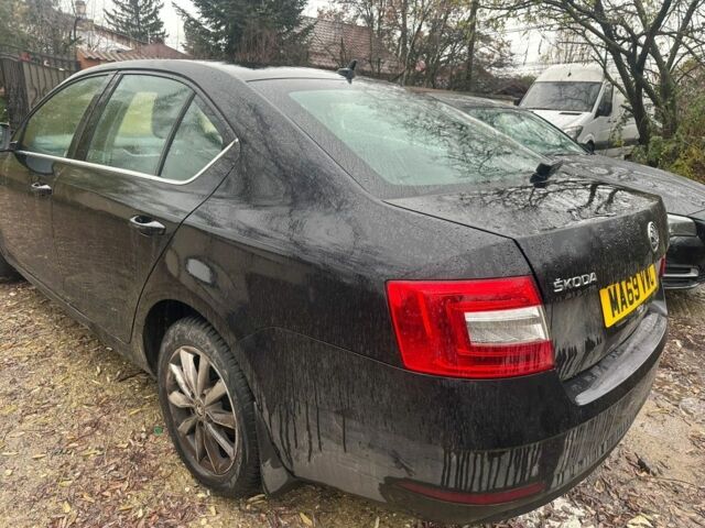 Черный Шкода Октавия, объемом двигателя 1 л и пробегом 176 тыс. км за 5690 $, фото 2 на Automoto.ua
