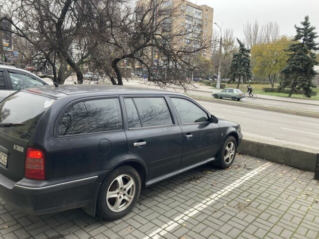 Чорний Шкода Октавія, об'ємом двигуна 1.6 л та пробігом 300 тис. км за 2500 $, фото 3 на Automoto.ua