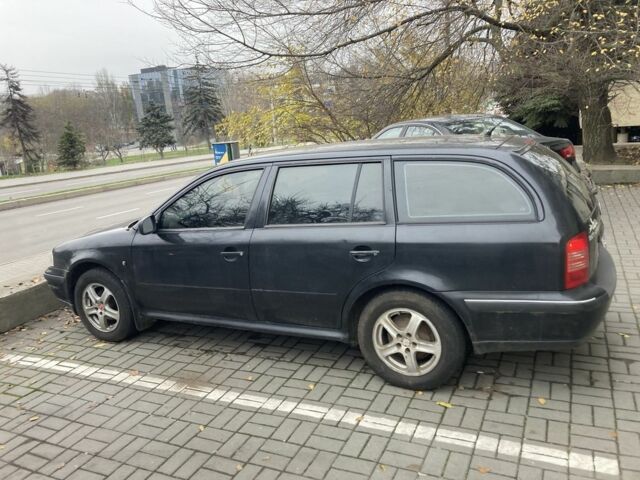 Чорний Шкода Октавія, об'ємом двигуна 1.6 л та пробігом 300 тис. км за 2500 $, фото 5 на Automoto.ua