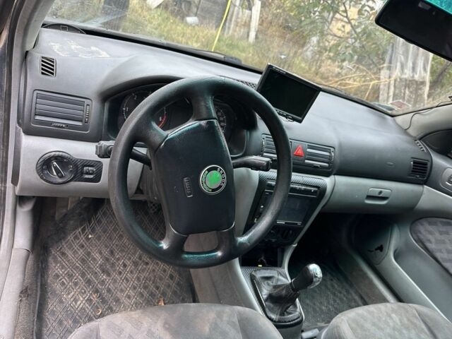 Чорний Шкода Октавія, об'ємом двигуна 1.9 л та пробігом 350 тис. км за 1500 $, фото 5 на Automoto.ua