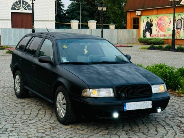 Чорний Шкода Октавія, об'ємом двигуна 0 л та пробігом 2 тис. км за 1550 $, фото 2 на Automoto.ua