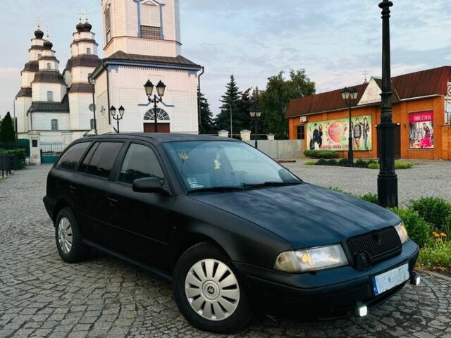 Чорний Шкода Октавія, об'ємом двигуна 0 л та пробігом 2 тис. км за 1550 $, фото 1 на Automoto.ua