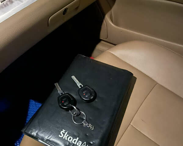 Черный Шкода Октавия, объемом двигателя 1.78 л и пробегом 395 тыс. км за 4500 $, фото 61 на Automoto.ua