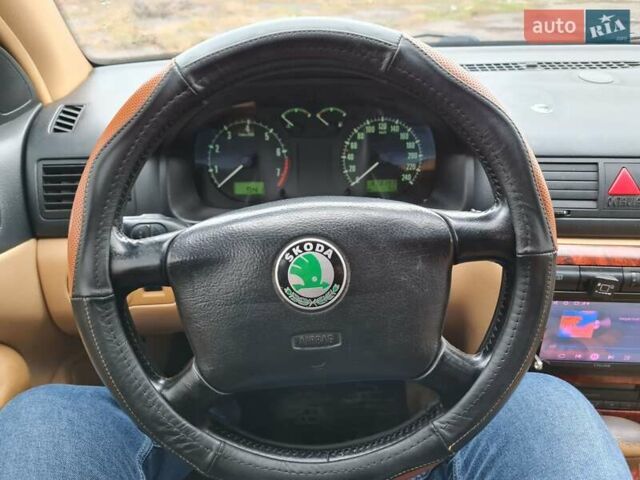 Черный Шкода Октавия, объемом двигателя 1.8 л и пробегом 370 тыс. км за 3500 $, фото 9 на Automoto.ua