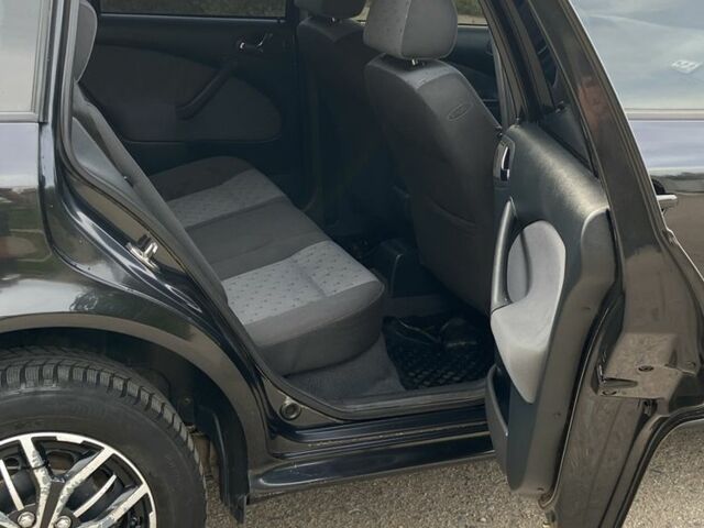 Черный Шкода Октавия, объемом двигателя 1.6 л и пробегом 260 тыс. км за 4700 $, фото 6 на Automoto.ua