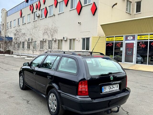 Черный Шкода Октавия, объемом двигателя 2 л и пробегом 188 тыс. км за 4200 $, фото 3 на Automoto.ua