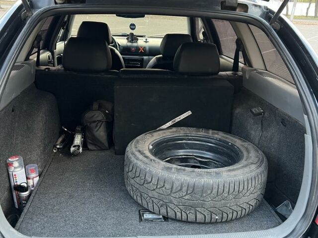 Черный Шкода Октавия, объемом двигателя 1.6 л и пробегом 302 тыс. км за 3900 $, фото 6 на Automoto.ua