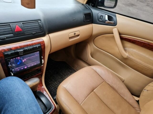 Черный Шкода Октавия, объемом двигателя 1.8 л и пробегом 370 тыс. км за 3500 $, фото 18 на Automoto.ua