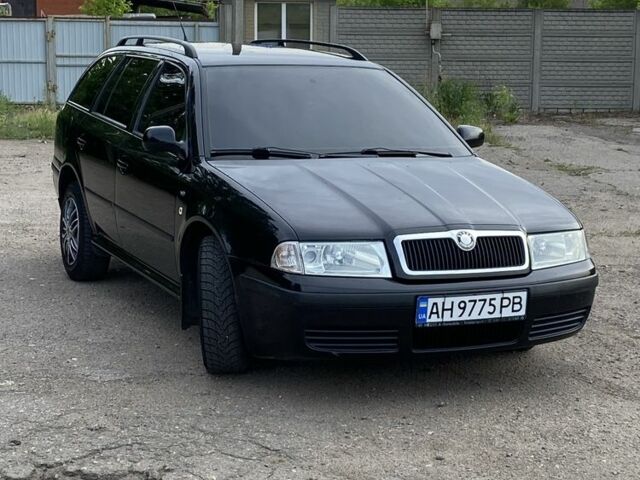 Черный Шкода Октавия, объемом двигателя 1.6 л и пробегом 260 тыс. км за 4700 $, фото 3 на Automoto.ua