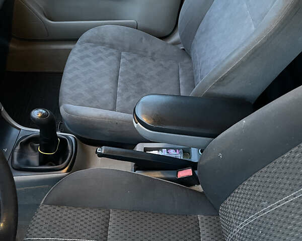 Черный Шкода Октавия, объемом двигателя 1.9 л и пробегом 423 тыс. км за 4200 $, фото 30 на Automoto.ua