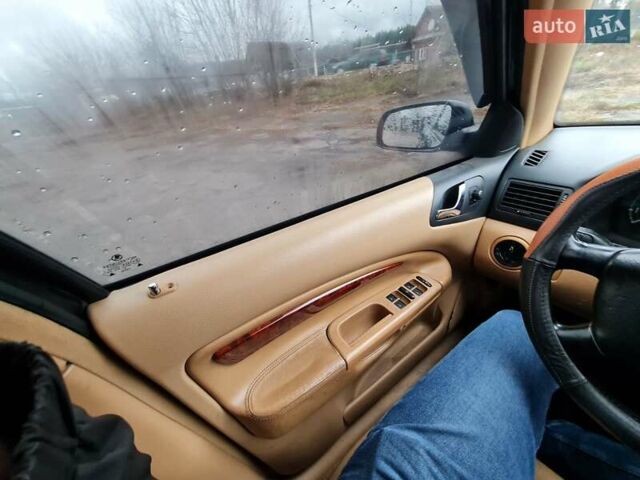 Черный Шкода Октавия, объемом двигателя 1.8 л и пробегом 370 тыс. км за 3500 $, фото 6 на Automoto.ua