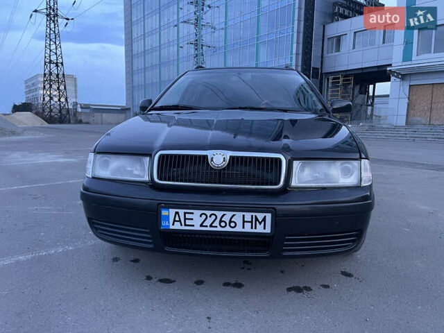 Черный Шкода Октавия, объемом двигателя 1.9 л и пробегом 423 тыс. км за 4200 $, фото 1 на Automoto.ua