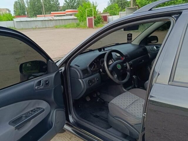 Чорний Шкода Октавія, об'ємом двигуна 1.6 л та пробігом 260 тис. км за 4900 $, фото 5 на Automoto.ua