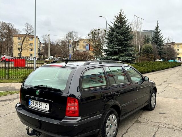 Черный Шкода Октавия, объемом двигателя 2 л и пробегом 188 тыс. км за 4200 $, фото 2 на Automoto.ua