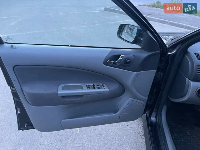 Черный Шкода Октавия, объемом двигателя 1.9 л и пробегом 423 тыс. км за 4200 $, фото 26 на Automoto.ua