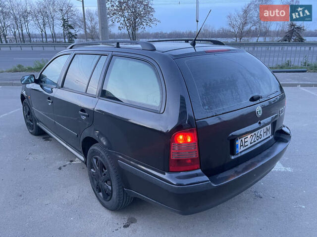 Черный Шкода Октавия, объемом двигателя 1.9 л и пробегом 423 тыс. км за 4200 $, фото 11 на Automoto.ua