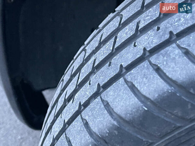 Черный Шкода Октавия, объемом двигателя 1.9 л и пробегом 423 тыс. км за 4200 $, фото 6 на Automoto.ua