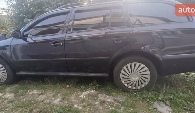 Чорний Шкода Октавія, об'ємом двигуна 1.78 л та пробігом 259 тис. км за 6400 $, фото 4 на Automoto.ua