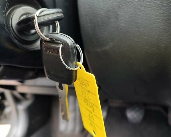 Черный Шкода Октавия, объемом двигателя 1.6 л и пробегом 176 тыс. км за 4700 $, фото 40 на Automoto.ua
