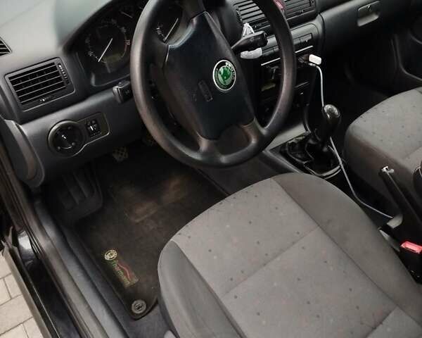 Чорний Шкода Октавія, об'ємом двигуна 1.6 л та пробігом 231 тис. км за 5000 $, фото 18 на Automoto.ua