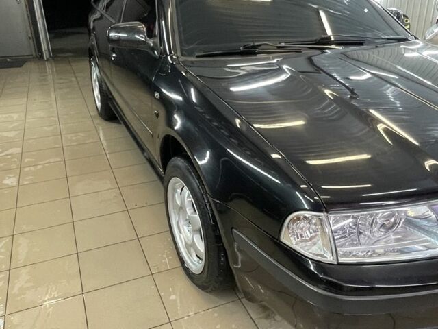 Черный Шкода Октавия, объемом двигателя 2 л и пробегом 275 тыс. км за 4800 $, фото 3 на Automoto.ua