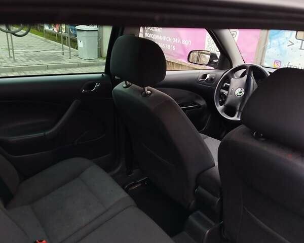 Чорний Шкода Октавія, об'ємом двигуна 1.6 л та пробігом 231 тис. км за 5000 $, фото 8 на Automoto.ua