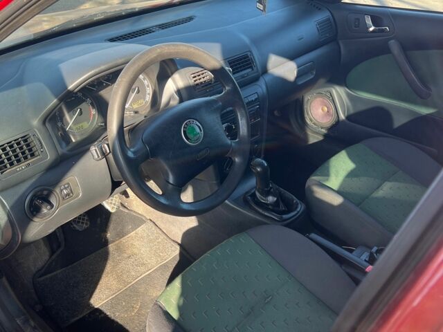 Чорний Шкода Октавія, об'ємом двигуна 1.6 л та пробігом 250 тис. км за 2900 $, фото 3 на Automoto.ua